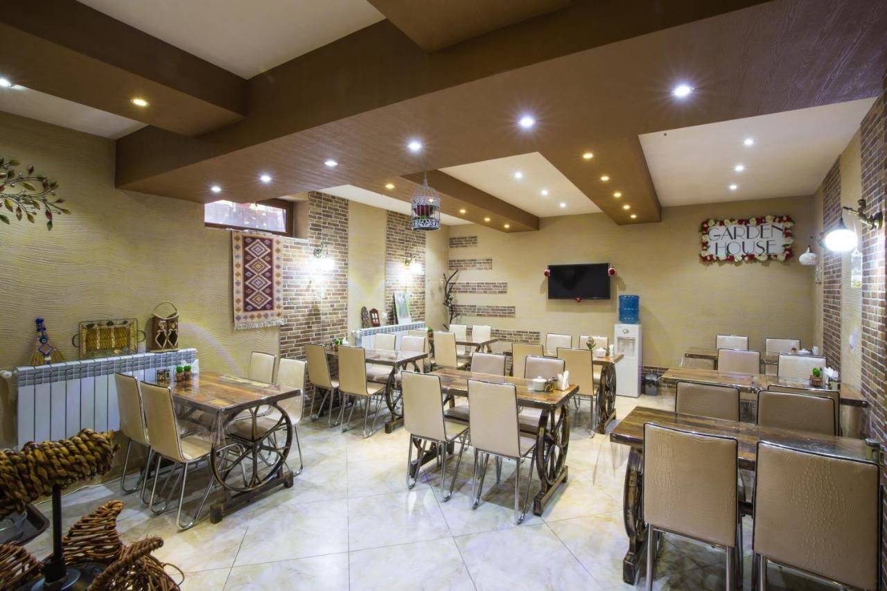 Отель Hotel Garden House Тбилиси-39