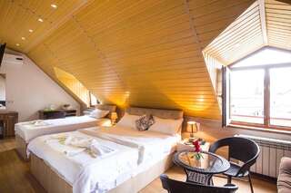 Отель Hotel Garden House Тбилиси Номер Делюкс-9