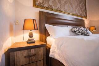 Отель Hotel Garden House Тбилиси Номер Делюкс-14