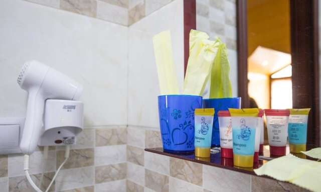 Отель Hotel Garden House Тбилиси-19