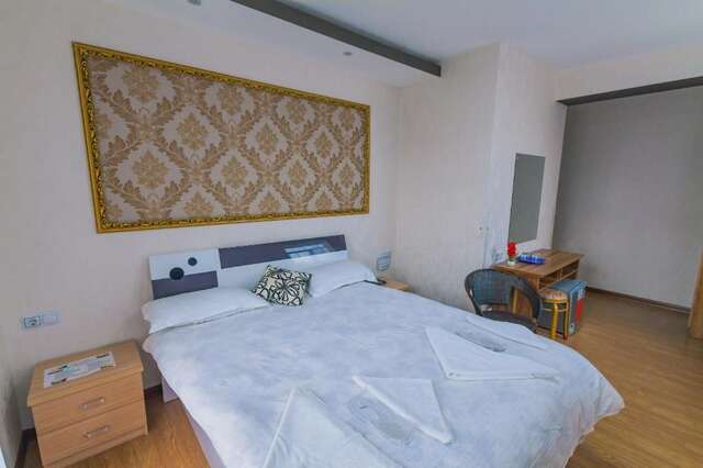 Отель Hotel Garden House Тбилиси-50